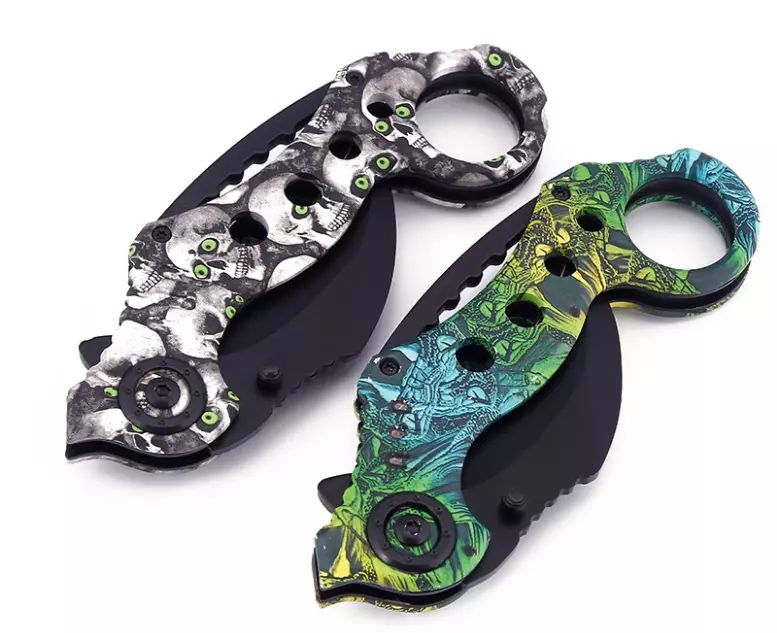 Cuchillo Karambit semi automatico diseño calavera